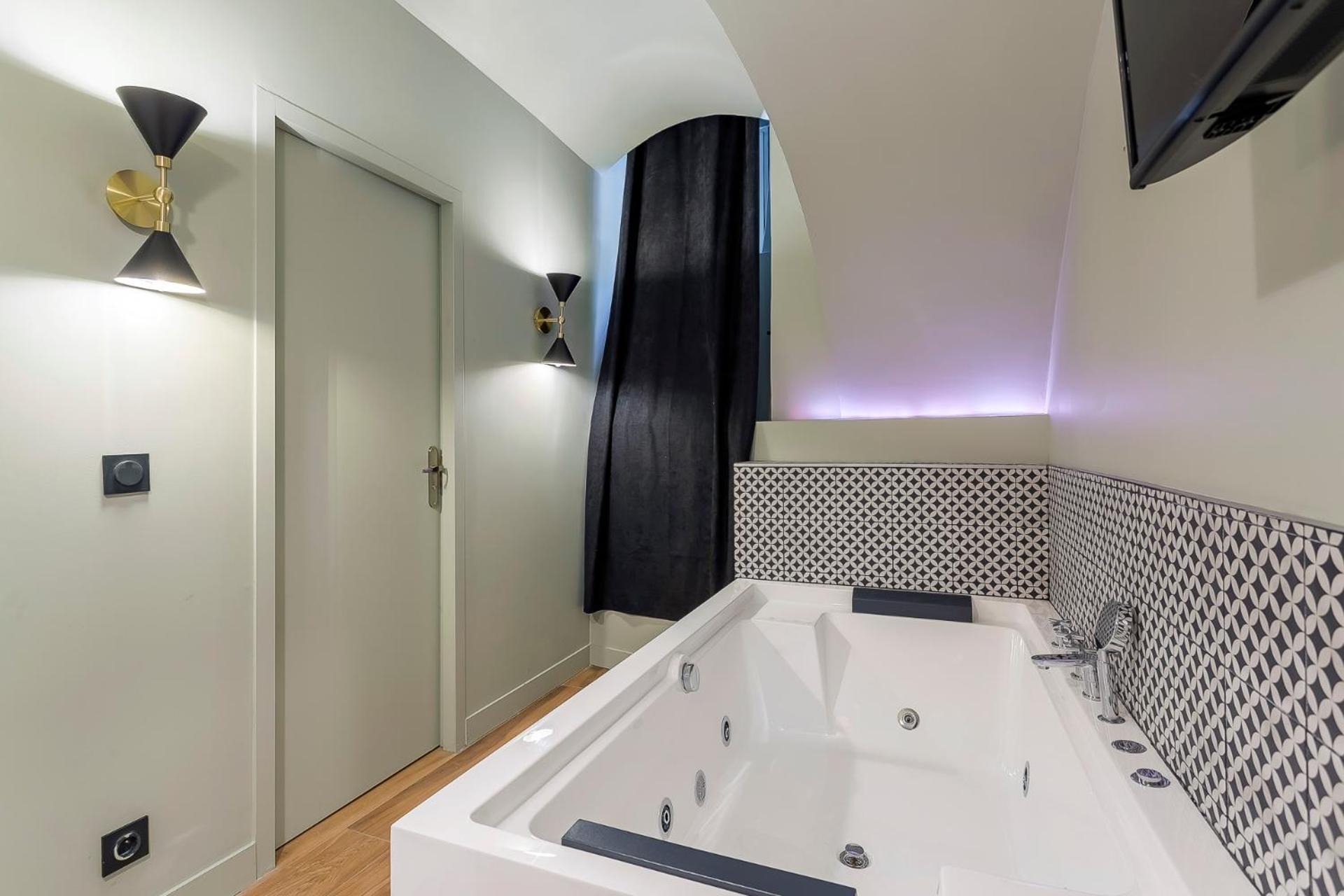 Suite Romantique Balneo Centre Lyon Zewnętrze zdjęcie